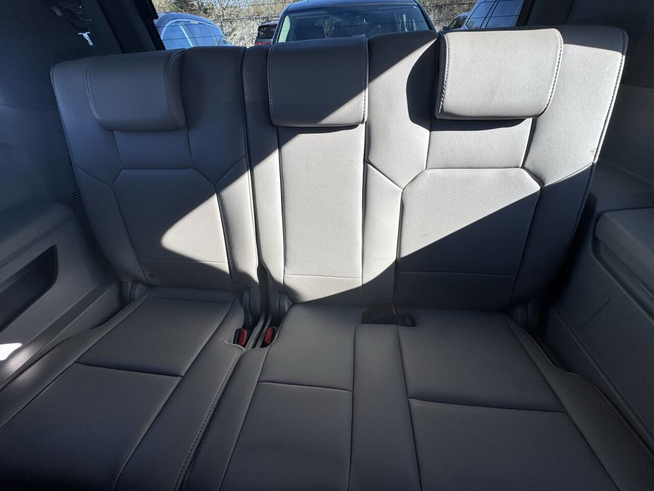 Used 2011 Honda Pilot EX-L image 24