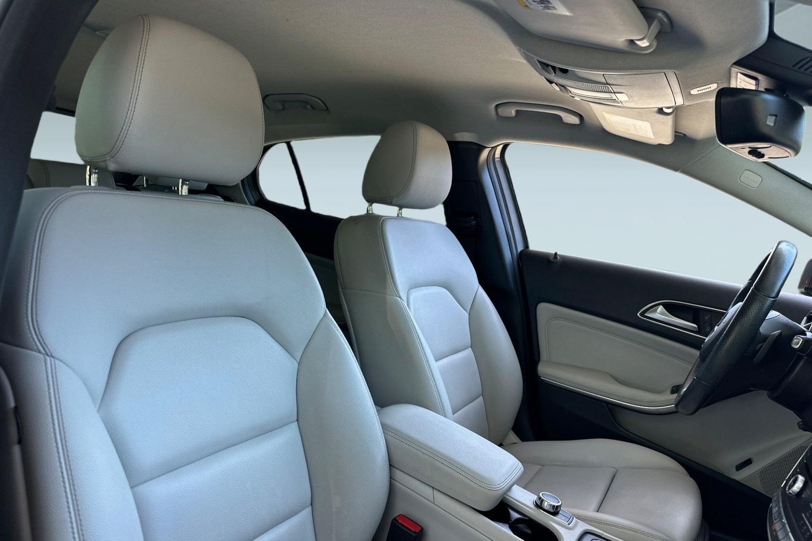 Certified 2020 Mercedes-Benz GLA 250 4MATIC image 32