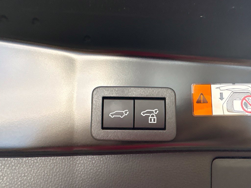 Used 2026 Toyota RAV4 AWD Plug-in Hybrid image 30