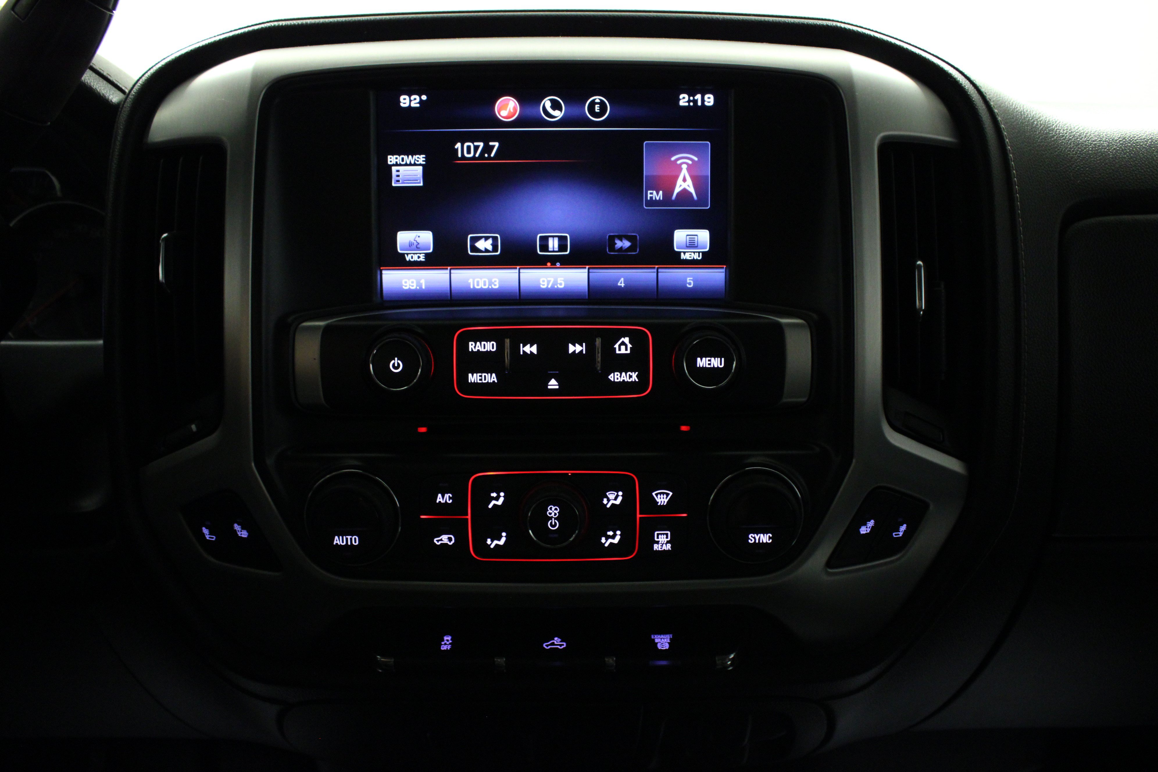 Used 2015 GMC Sierra 2500 SLE w/ SLE Preferred Package AWD/4WD image 22