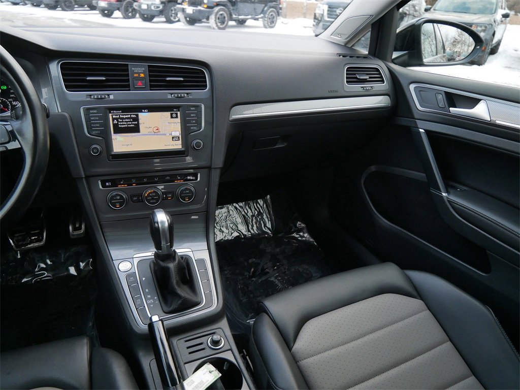Used 2017 Volkswagen Golf Alltrack SEL image 15