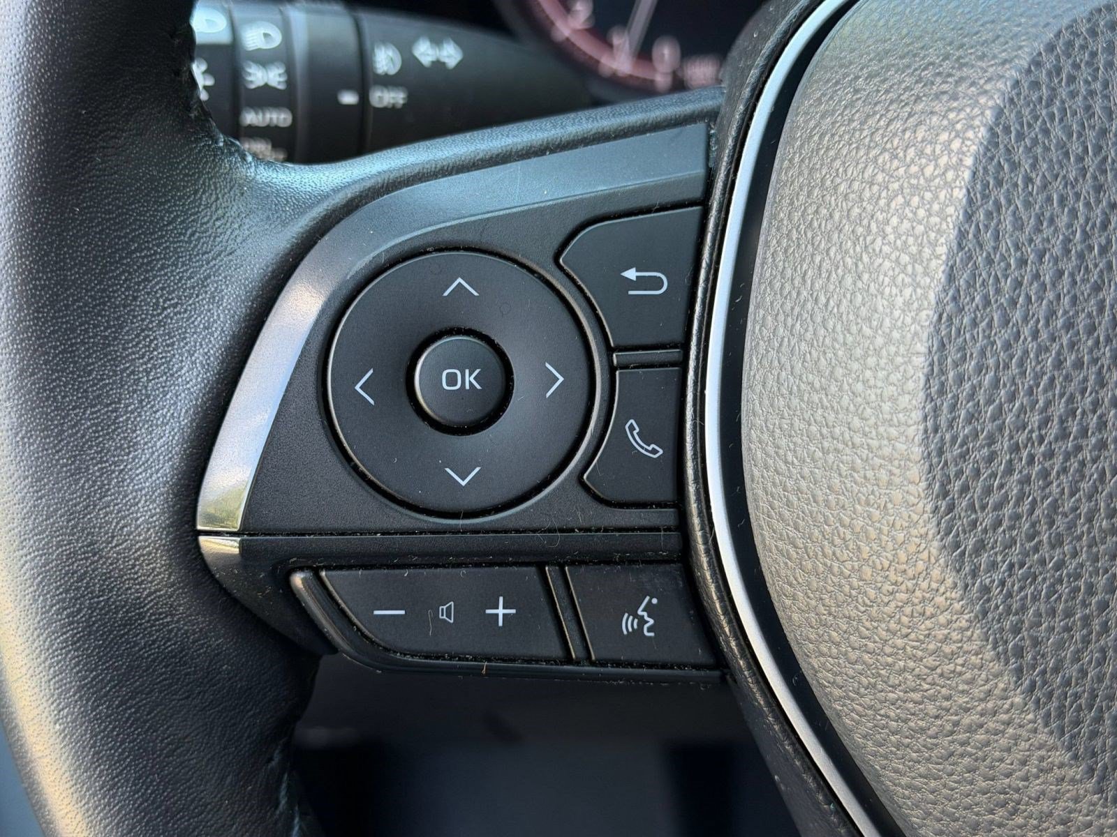 Used 2022 Toyota RAV4 Adventure AWD/4WD image 16