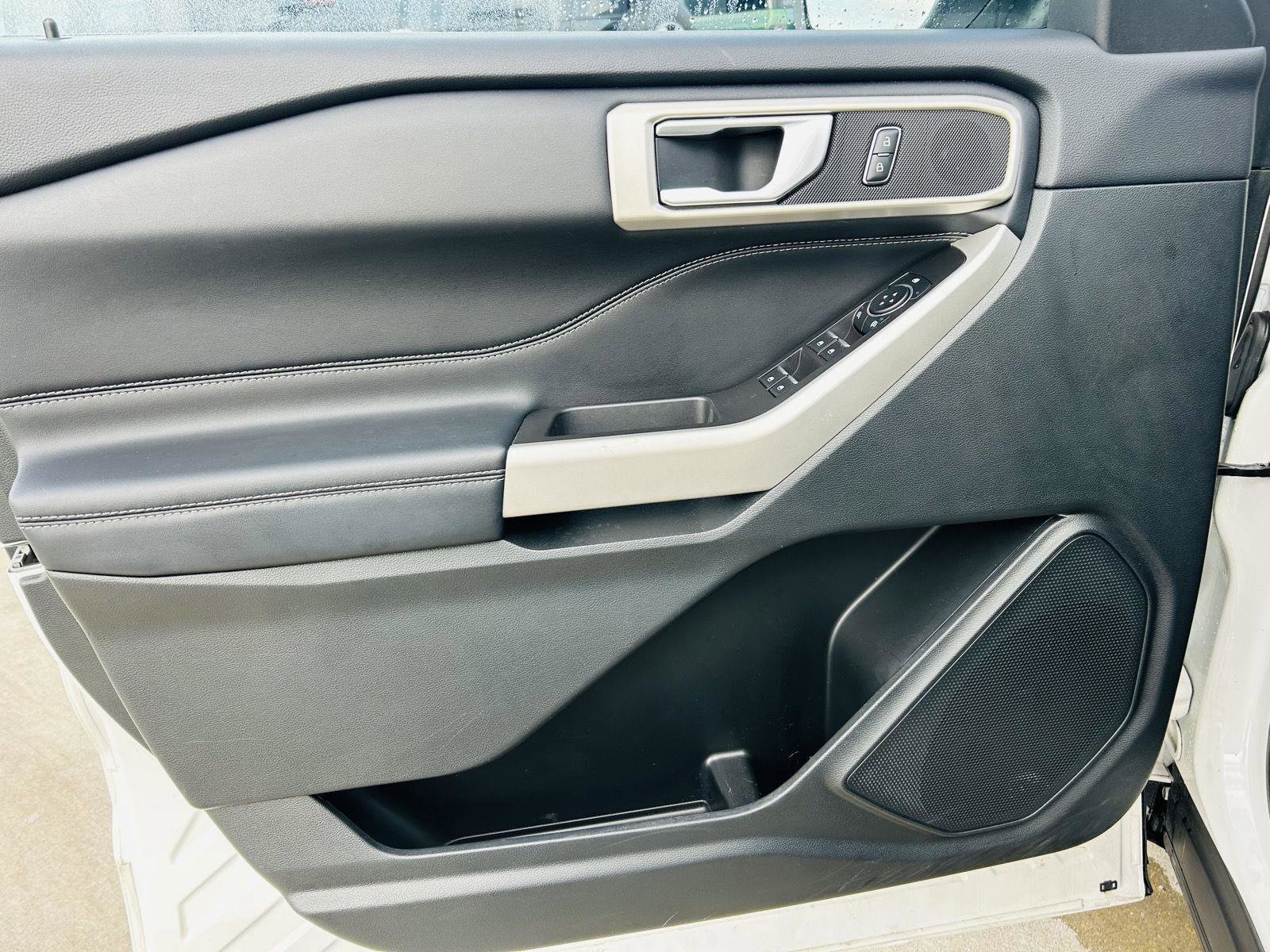 Used 2023 Ford Explorer XLT w/ Equipment Group 202A image 14