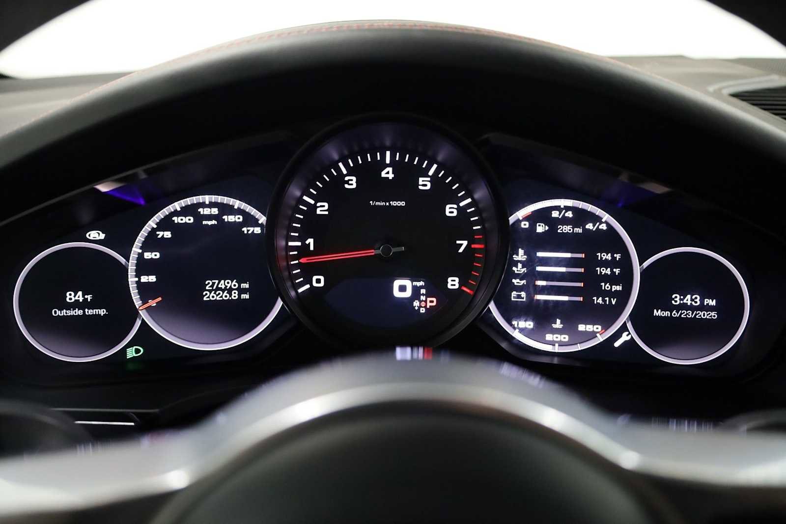 Used 2022 Porsche Cayenne image 24