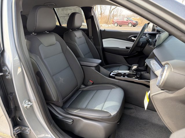 New 2026 Chevrolet Trax LT w/ LT Convenience Package image 30