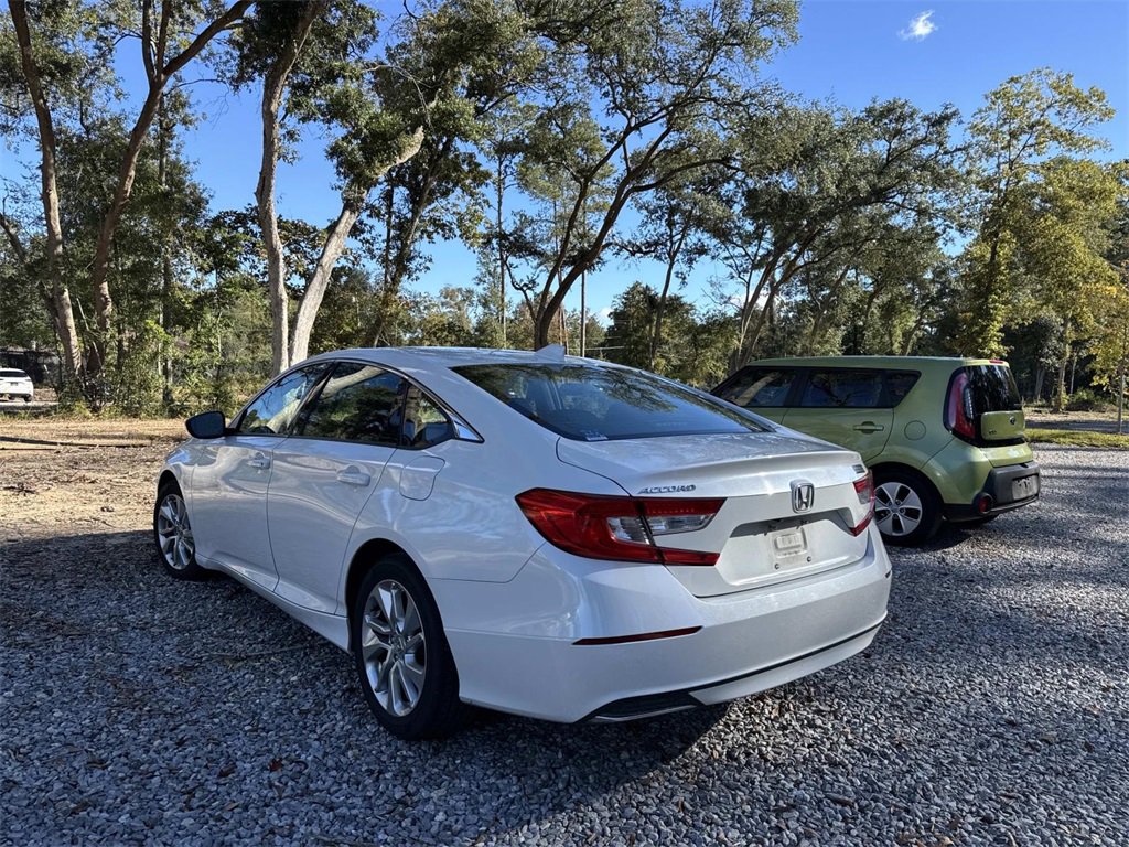 Used 2018 Honda Accord LX image 4