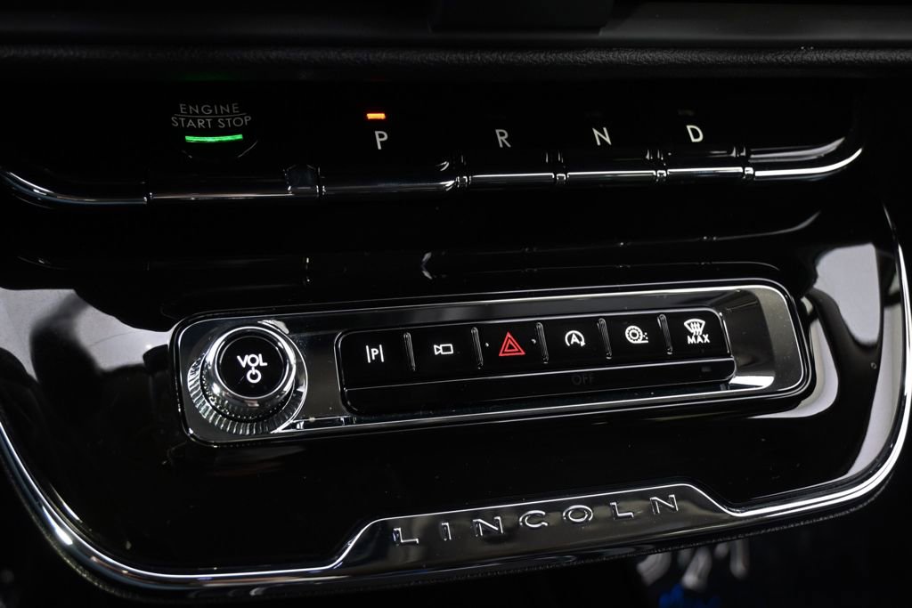 New 2026 Lincoln Corsair Reserve w/ Jet Appearance Package image 31