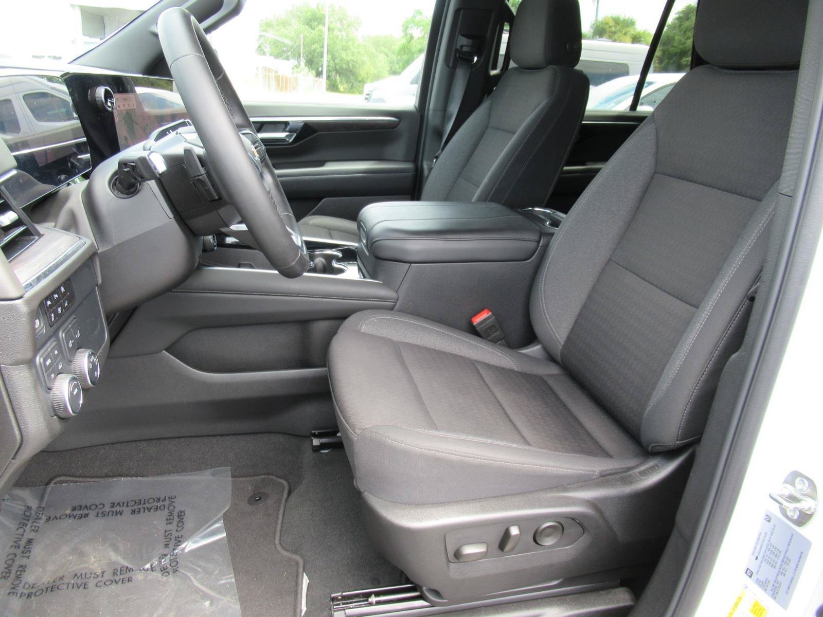 Certified 2025 Chevrolet Tahoe LS AWD/4WD image 18