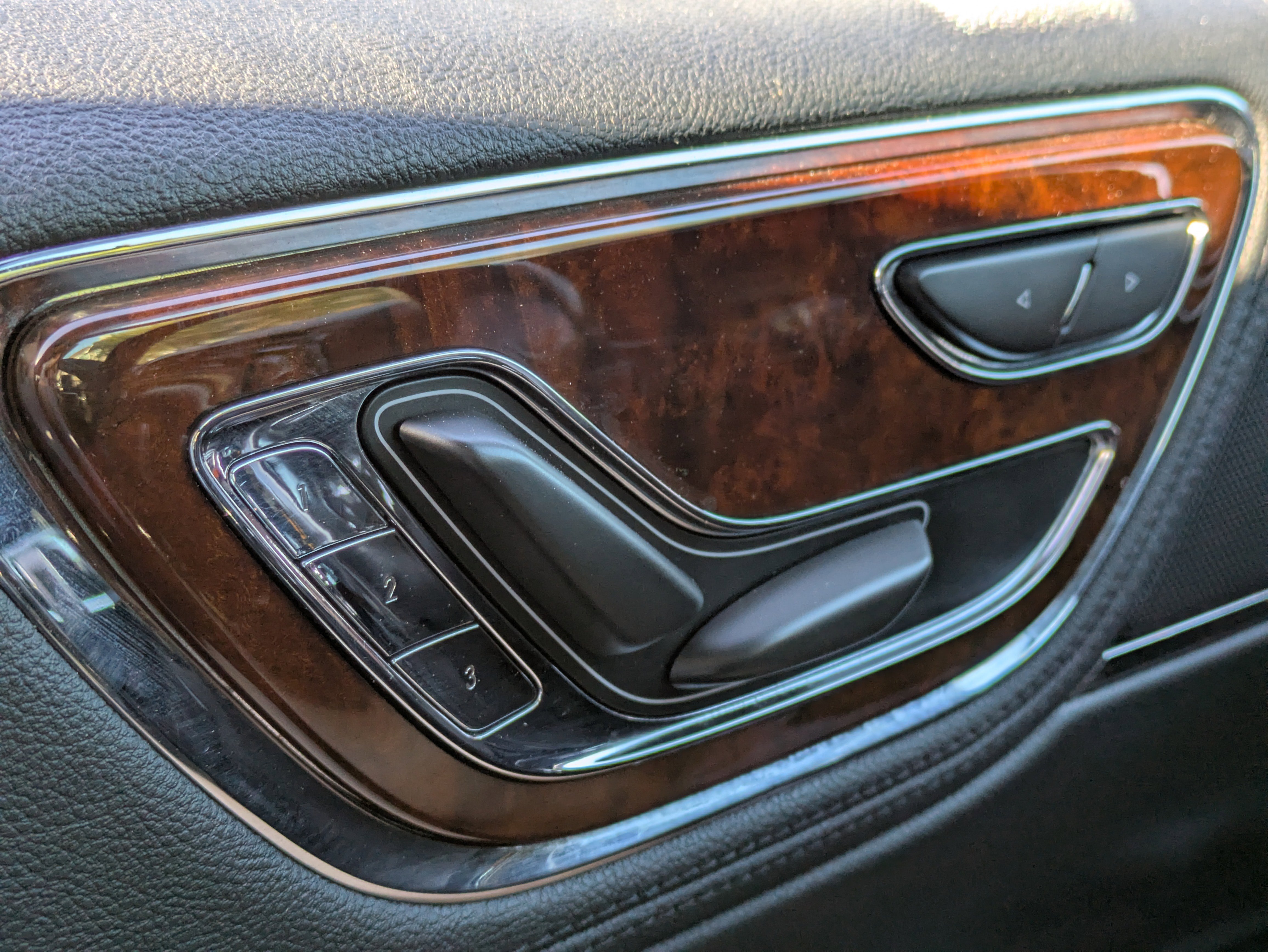 Used 2020 Lincoln Continental AWD w/ Premium Package image 20