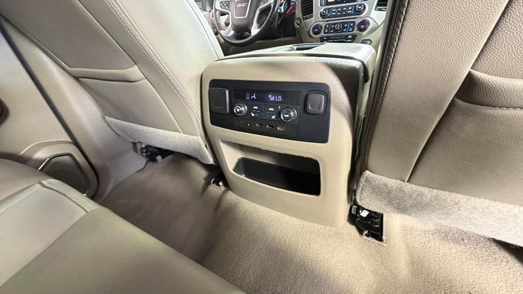 Used 2019 GMC Yukon XL SLT w/ Open Road Package AWD/4WD image 36