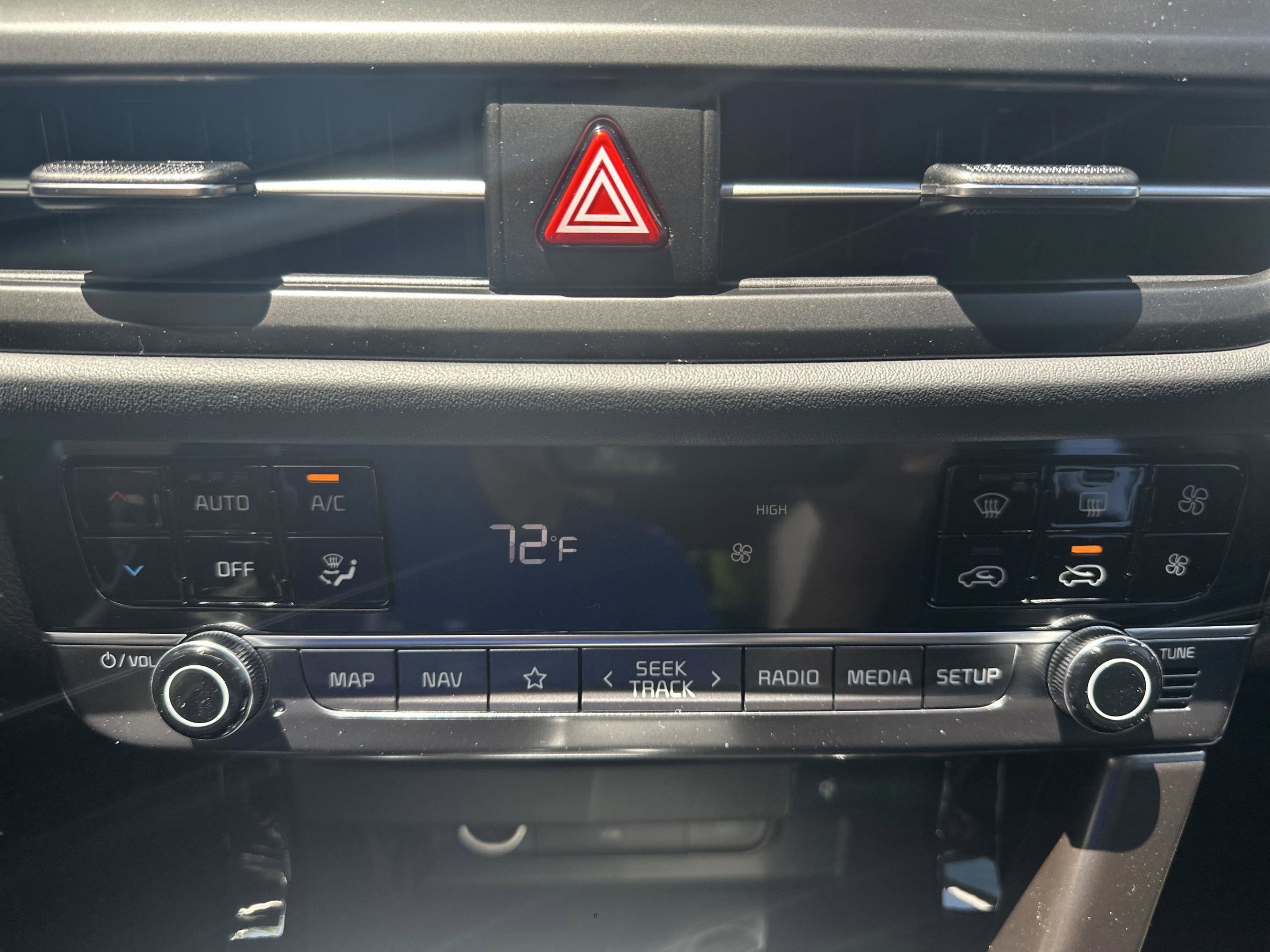 Used 2025 Kia Seltos EX w/ EX Sunroof Package image 23