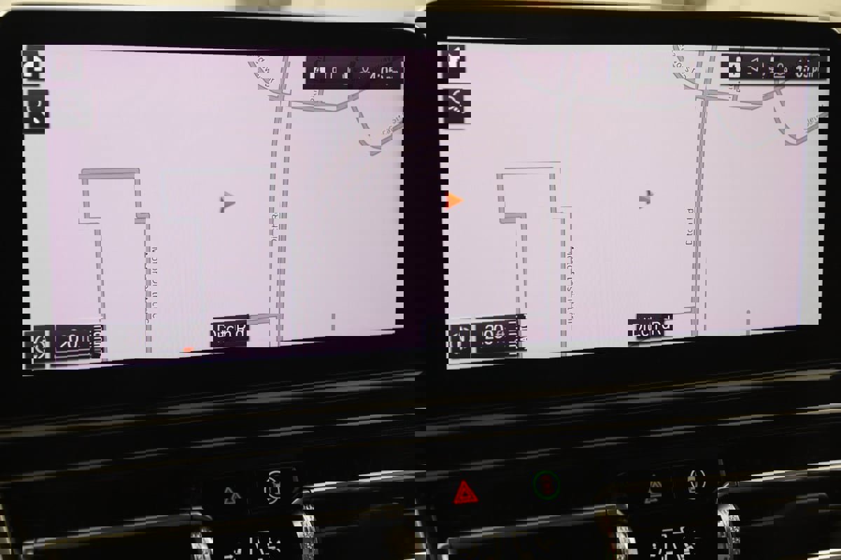 Used 2025 BMW M850i xDrive Coupe w/ M Sport Professional Package image 9