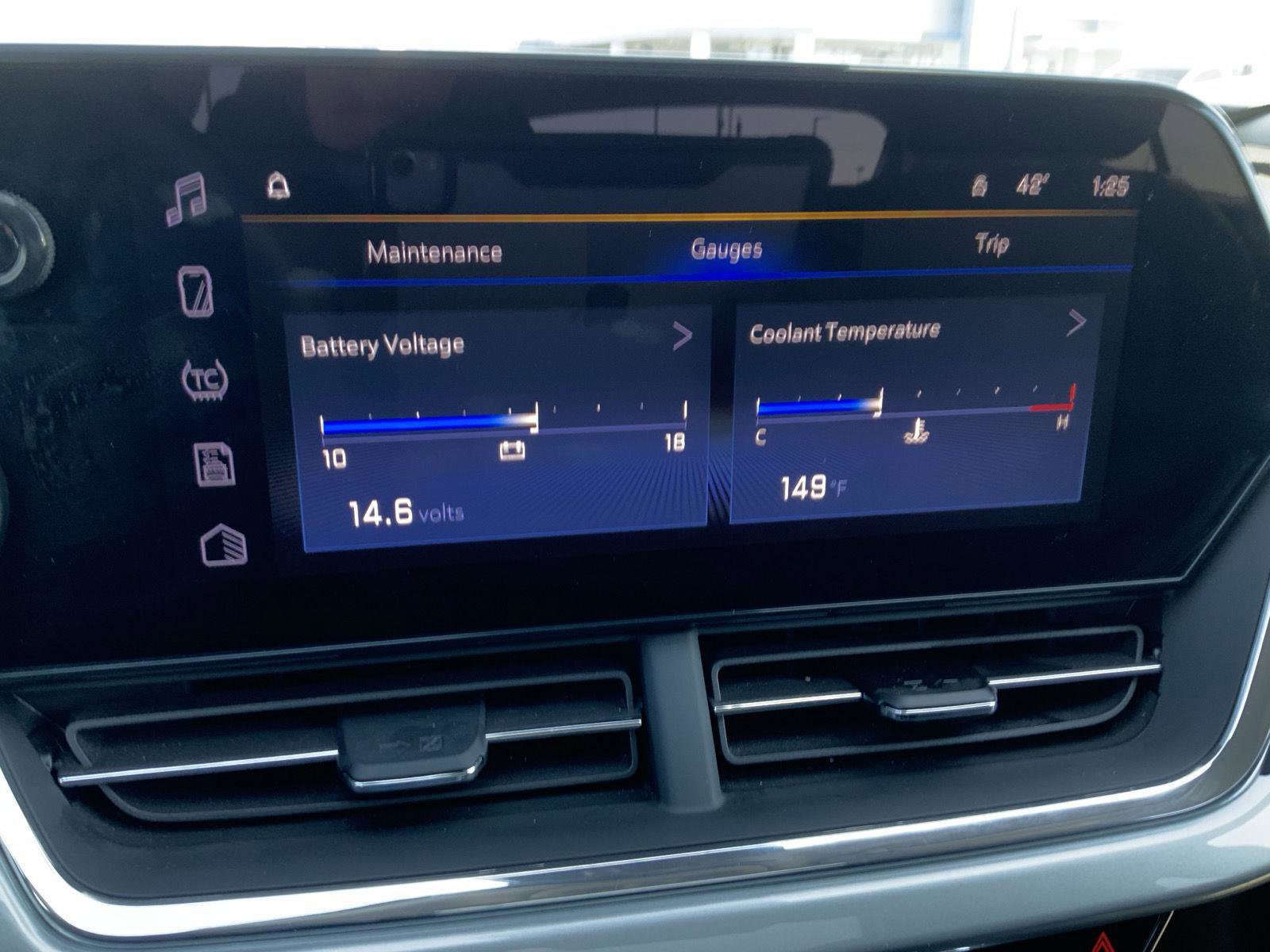 Used 2025 Chevrolet Trax LT w/ LT Convenience Package image 37