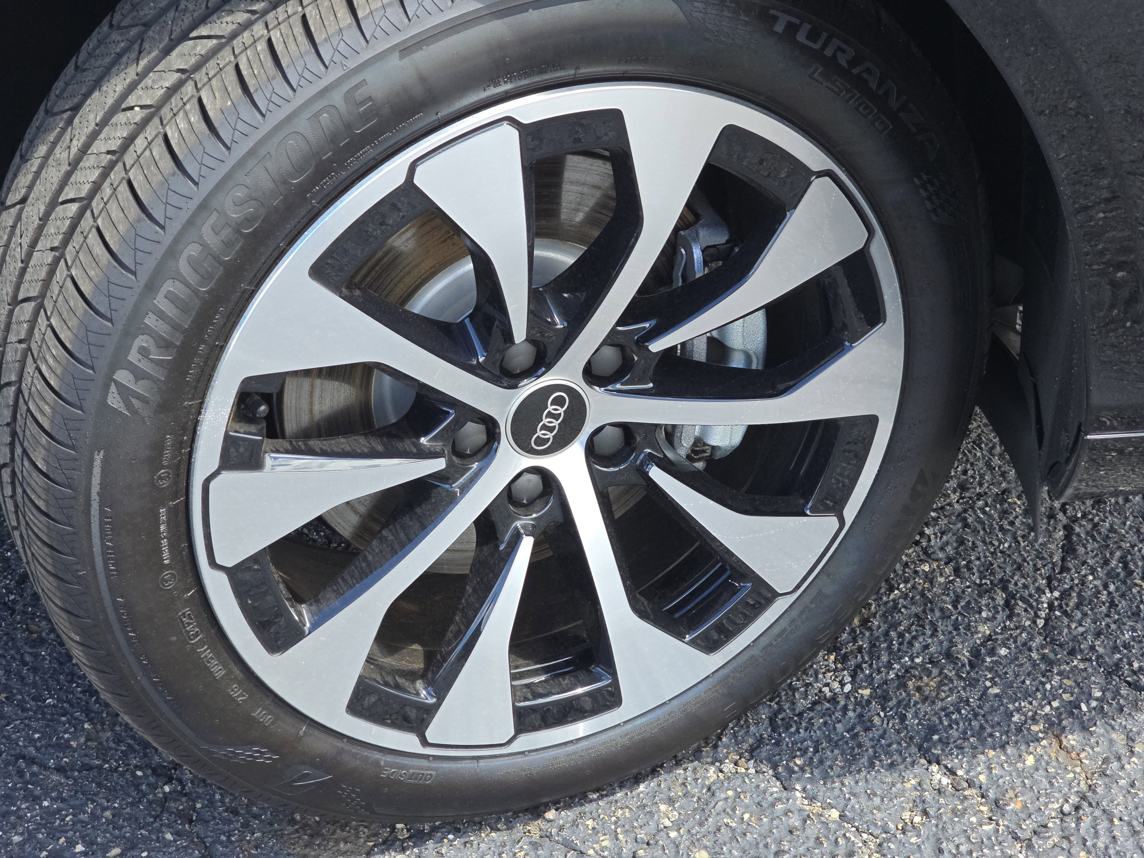 New 2026 Audi Q3 quattro 2.0T AWD/4WD image 15