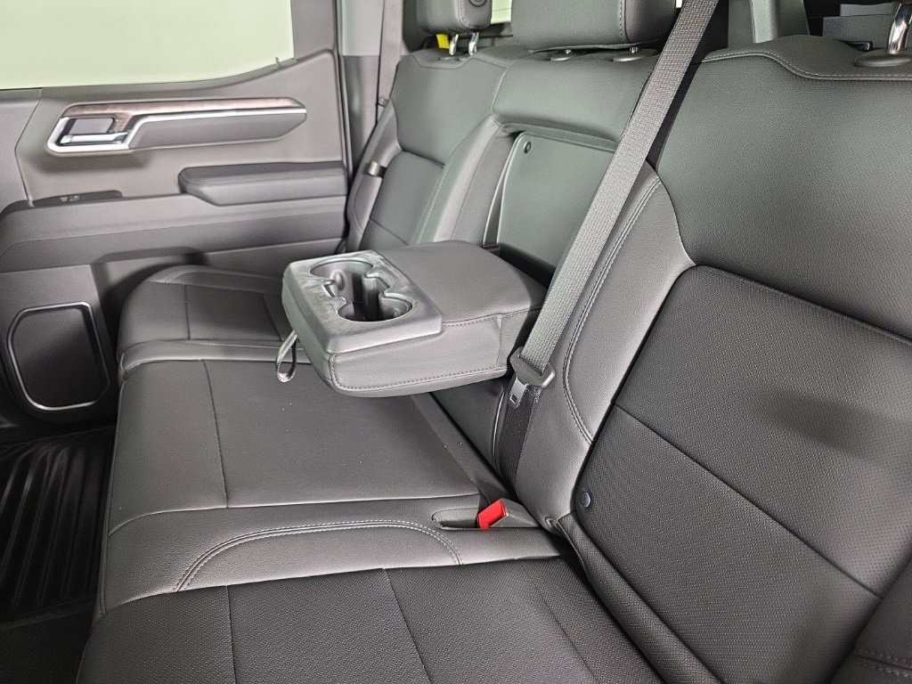 Used 2025 Chevrolet Silverado 1500 LTZ w/ LTZ Convenience Package II image 32