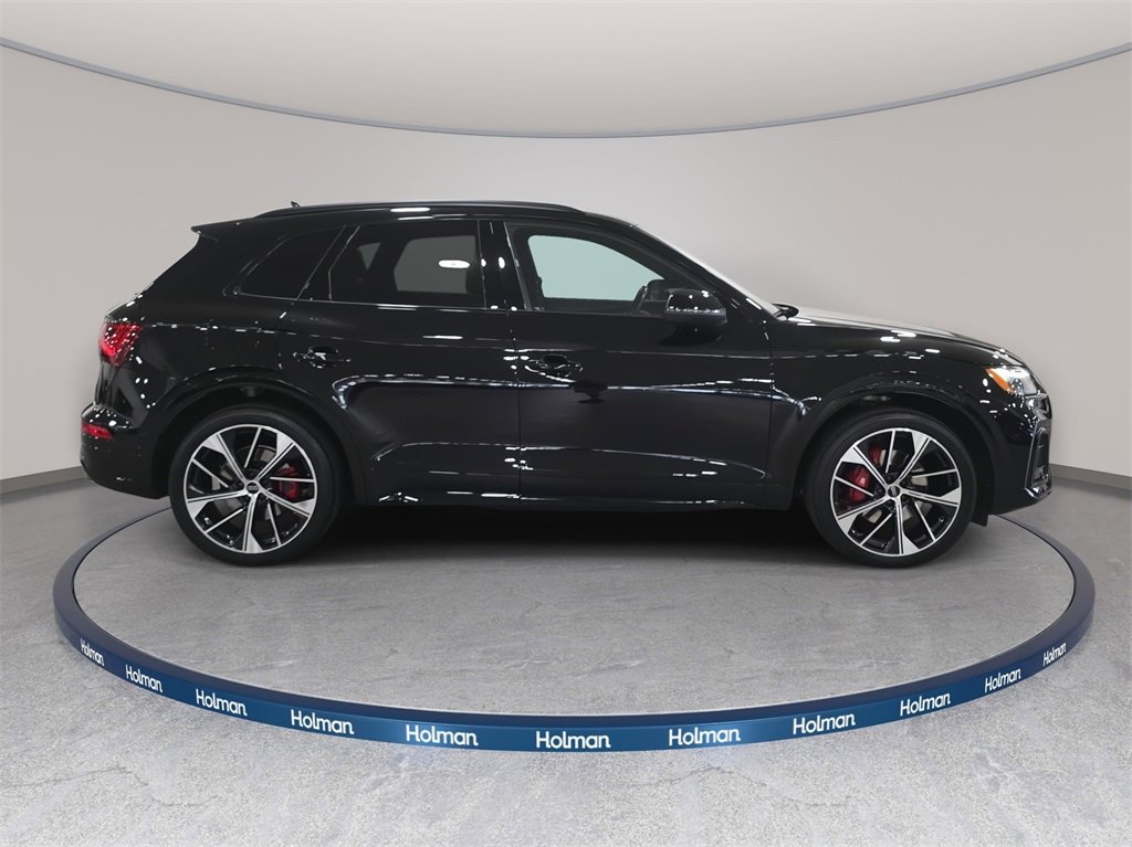 Used 2024 Audi SQ5 Prestige w/ Prestige Package image 5