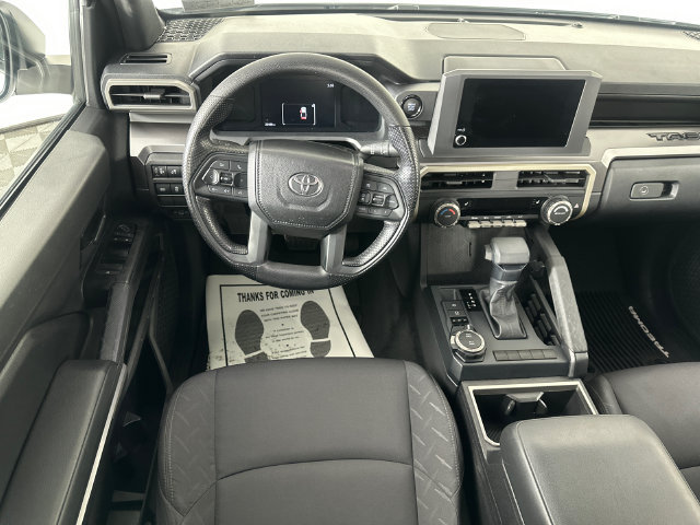 Used 2025 Toyota Tacoma SR5 AWD/4WD image 7