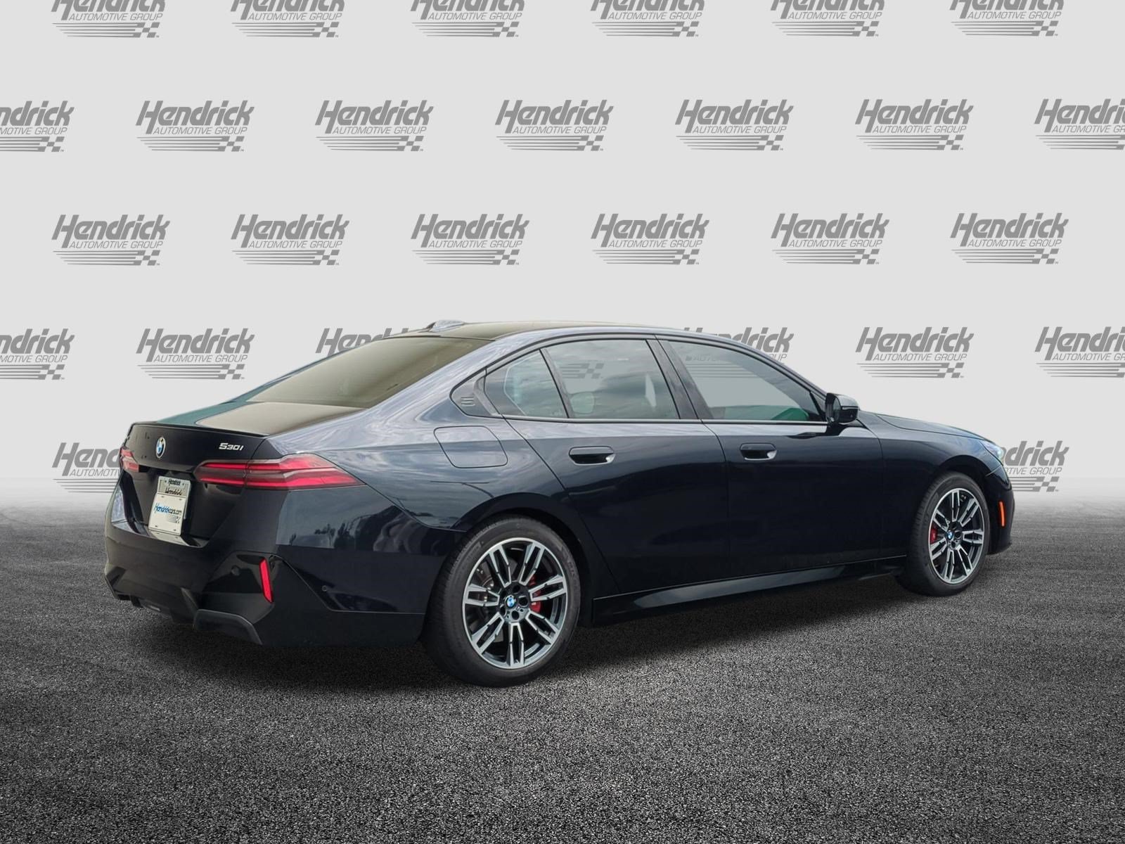 Used 2024 BMW 530i xDrive w/ Executive Package AWD/4WD image 10