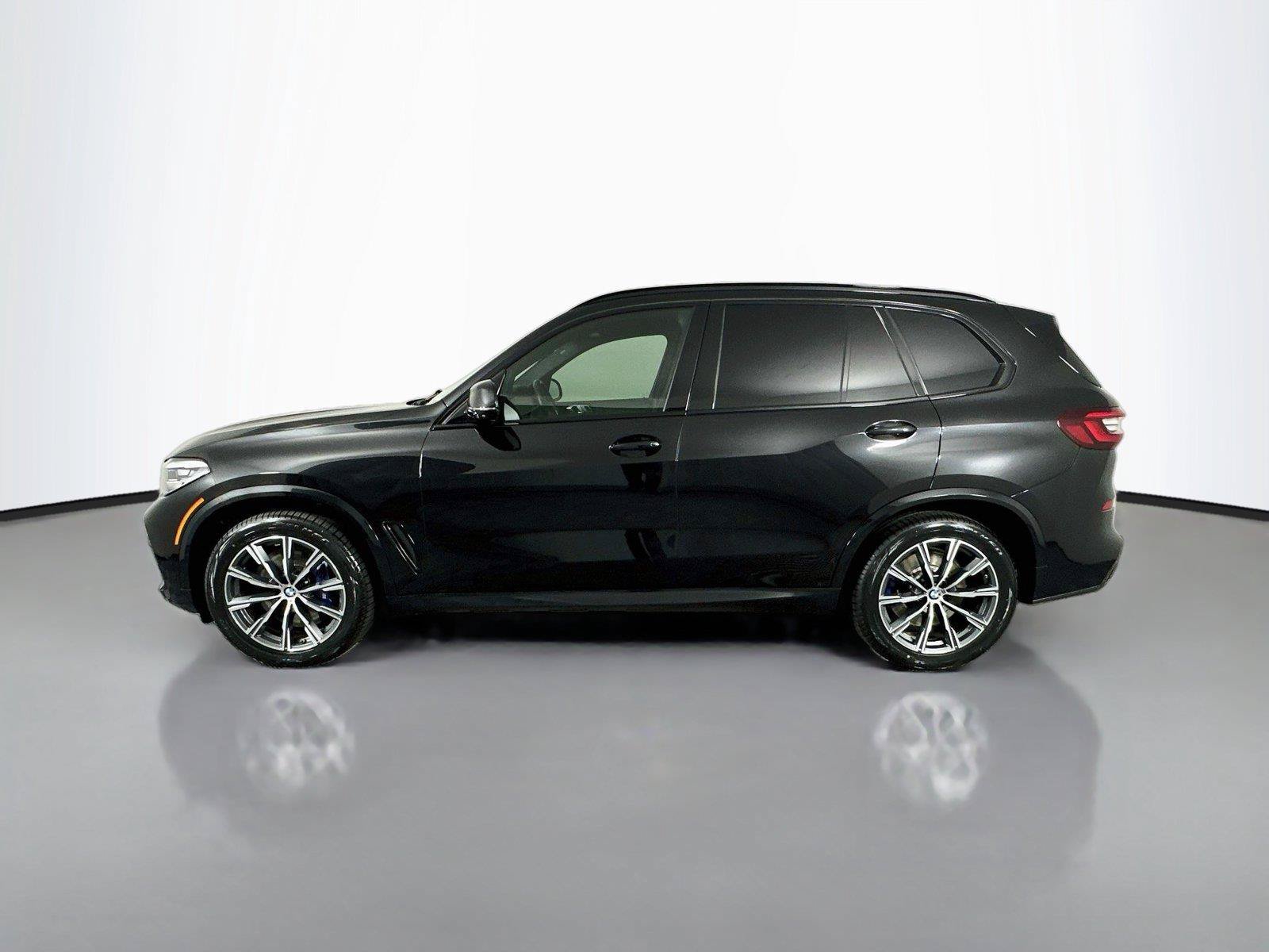 Used 2021 BMW X5 M50i AWD/4WD image 8