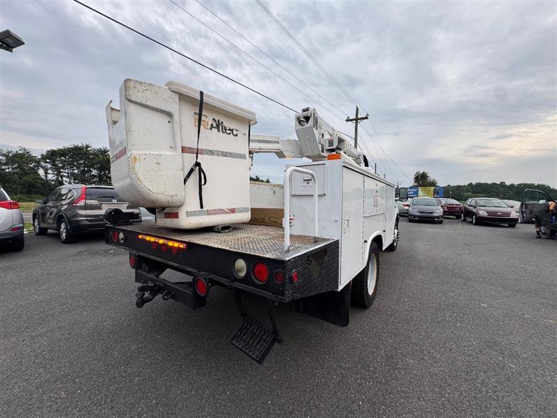 Used 2004 Ford F550 4x4 Regular Cab Super Duty image 23
