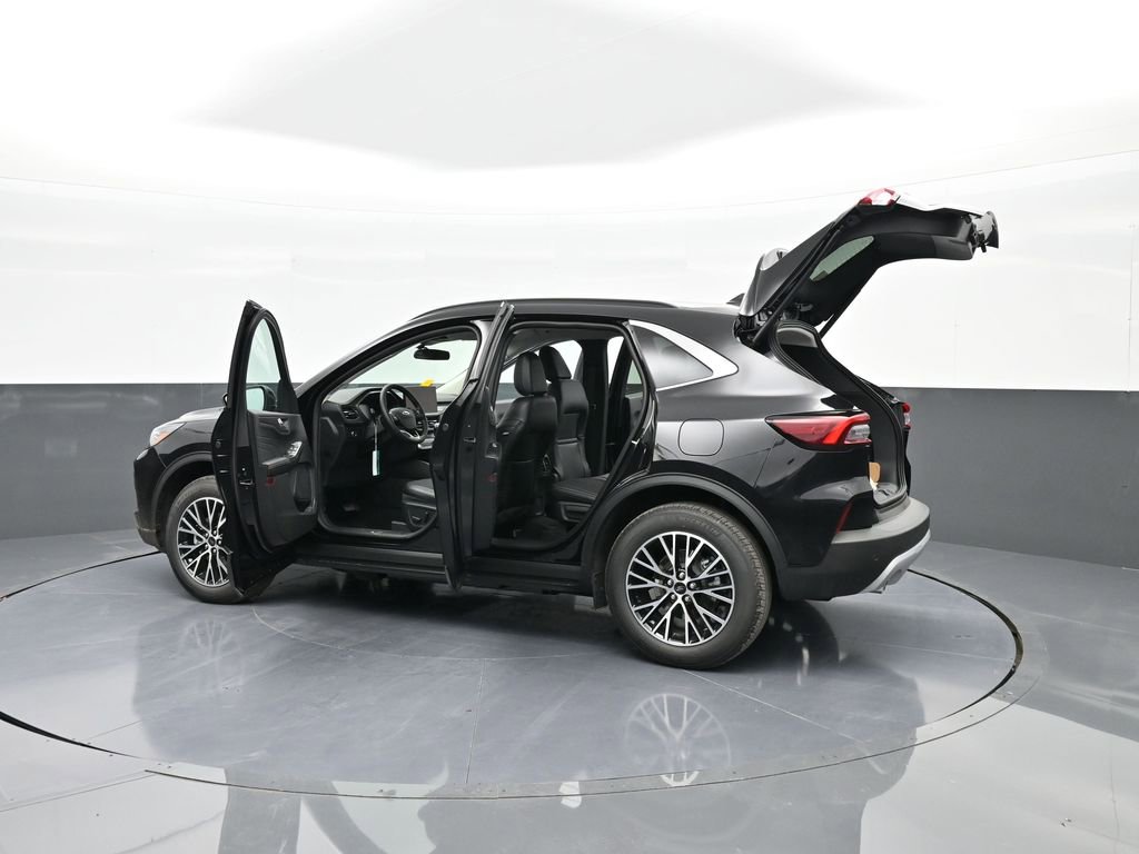 New 2025 Ford Escape SE image 49