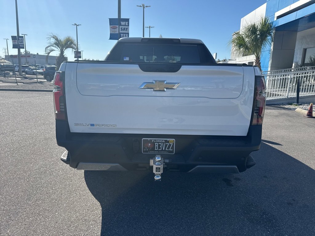 Used 2026 Chevrolet Silverado EV LT image 10