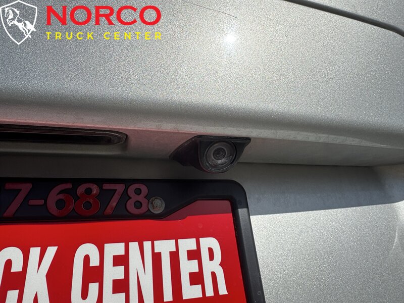 Used 2018 Ford Transit Connect XLT FWD image 17
