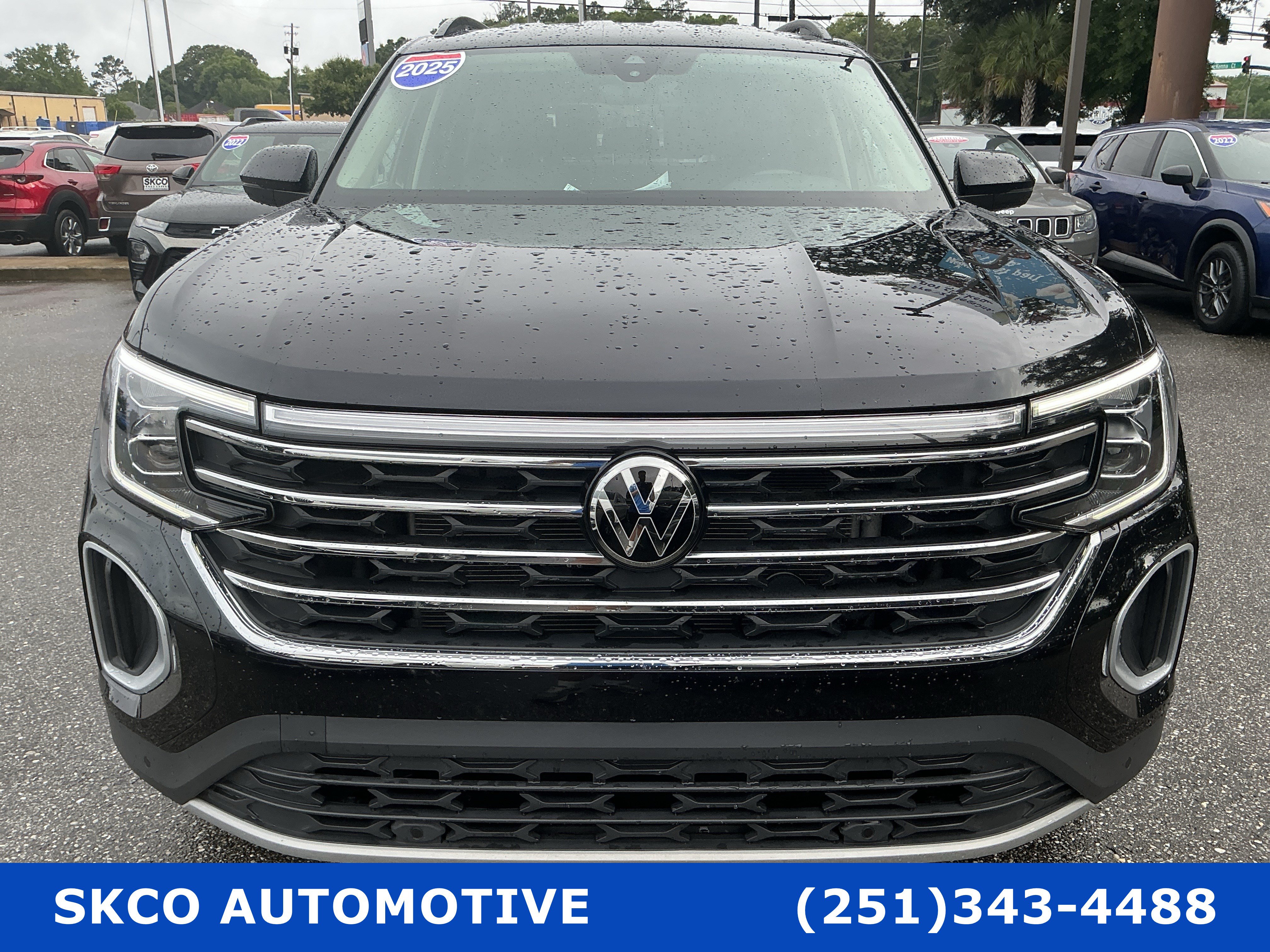 Used 2025 Volkswagen Atlas SE FWD image 8