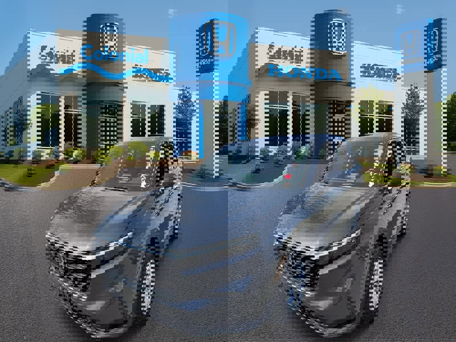 Used 2024 Honda CR-V LX image 2