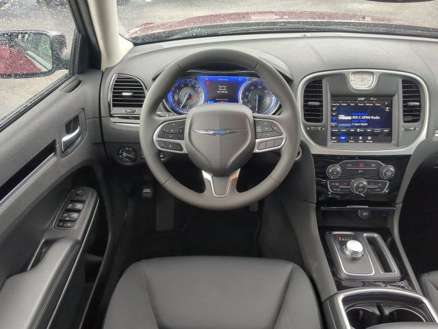 Certified 2023 Chrysler 300 Touring w/ Sport Appearance Package RWD image 17