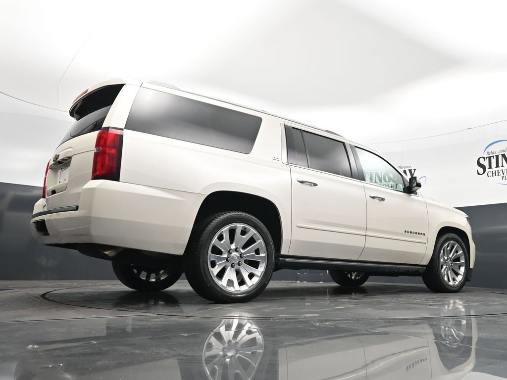 Used 2015 Chevrolet Suburban LTZ RWD image 23