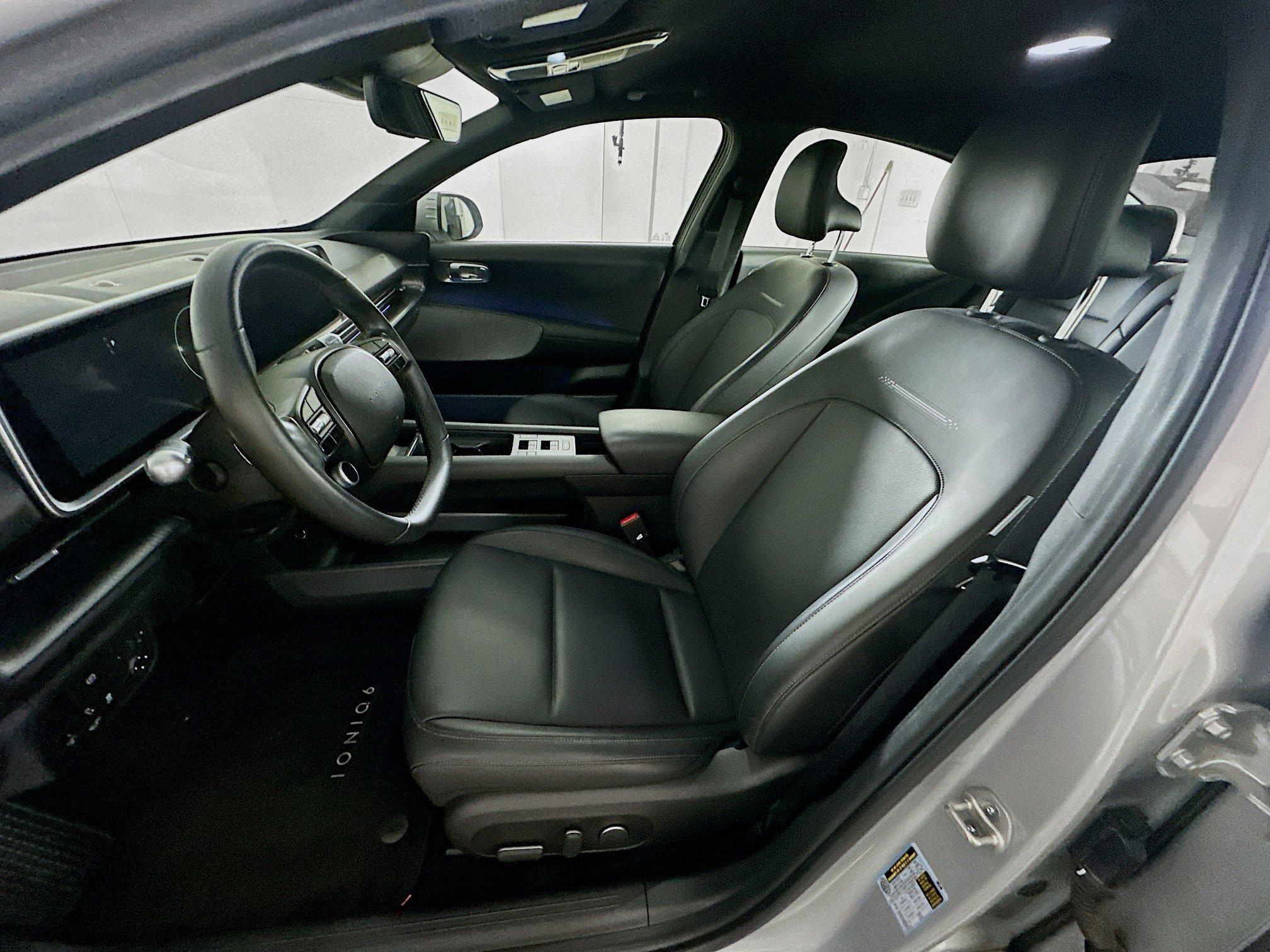 Used 2023 Hyundai Ioniq 6 SEL image 13