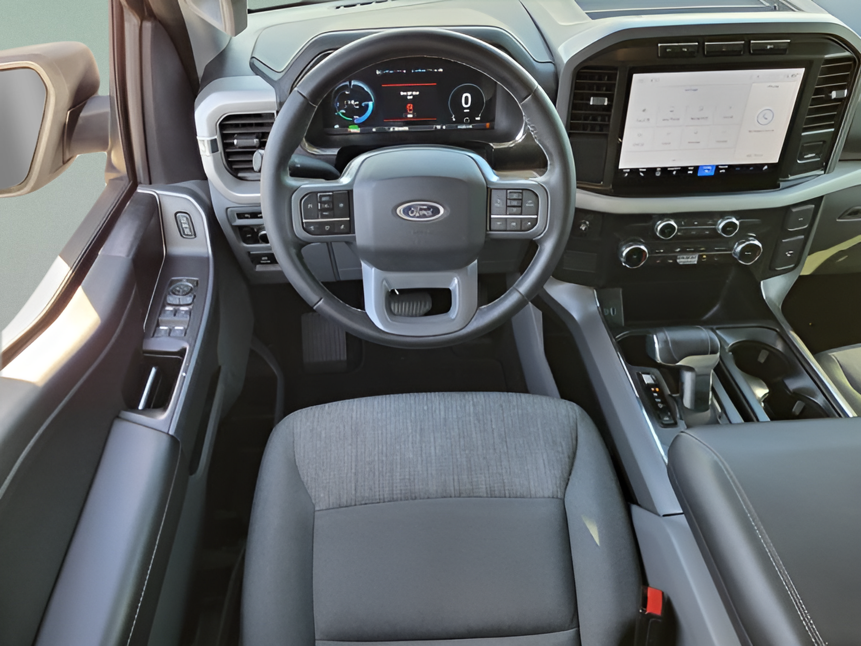 Used 2023 Ford F150 Lightning XLT AWD/4WD image 8