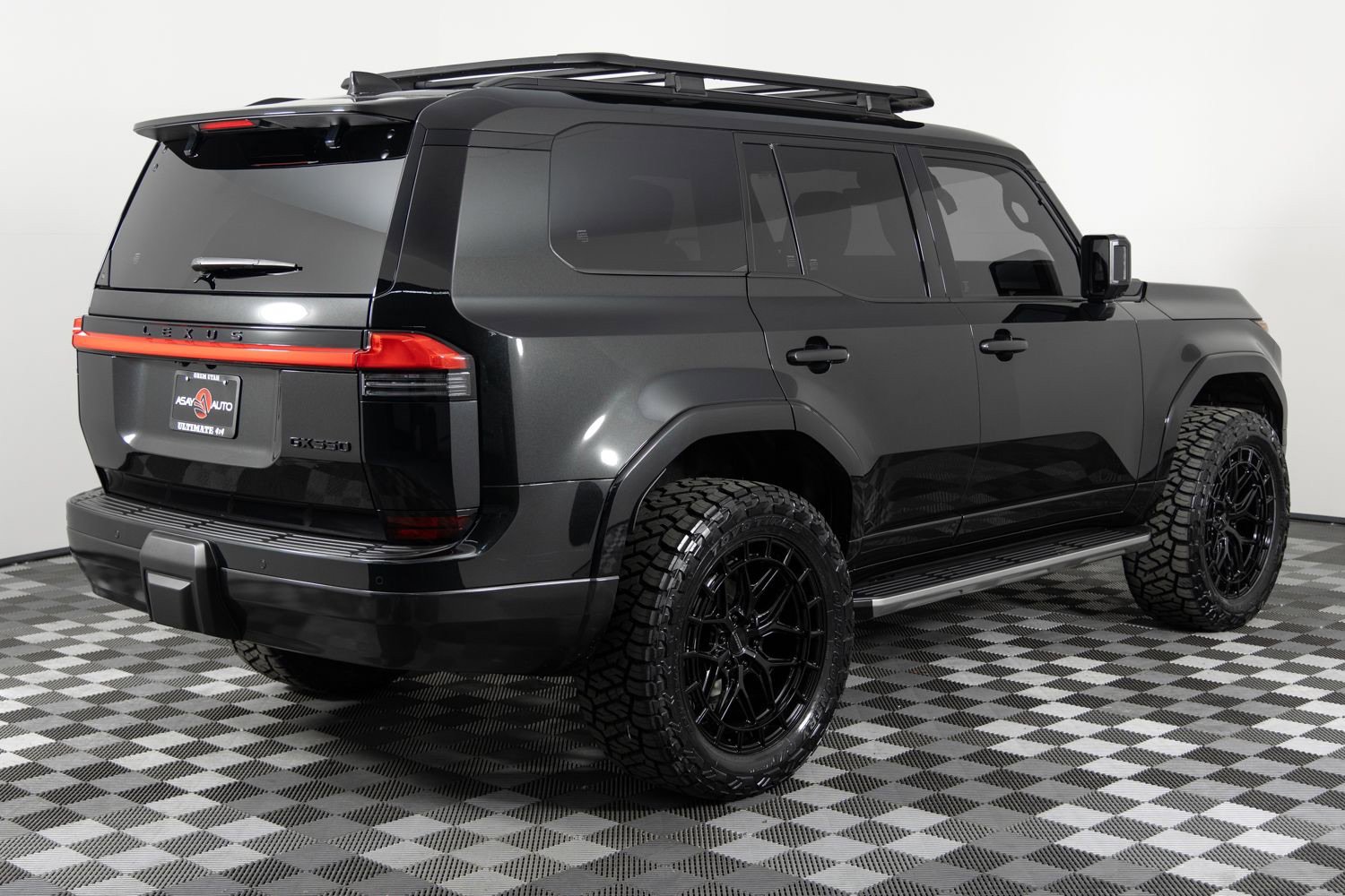 Used 2025 Lexus GX 550 image 4