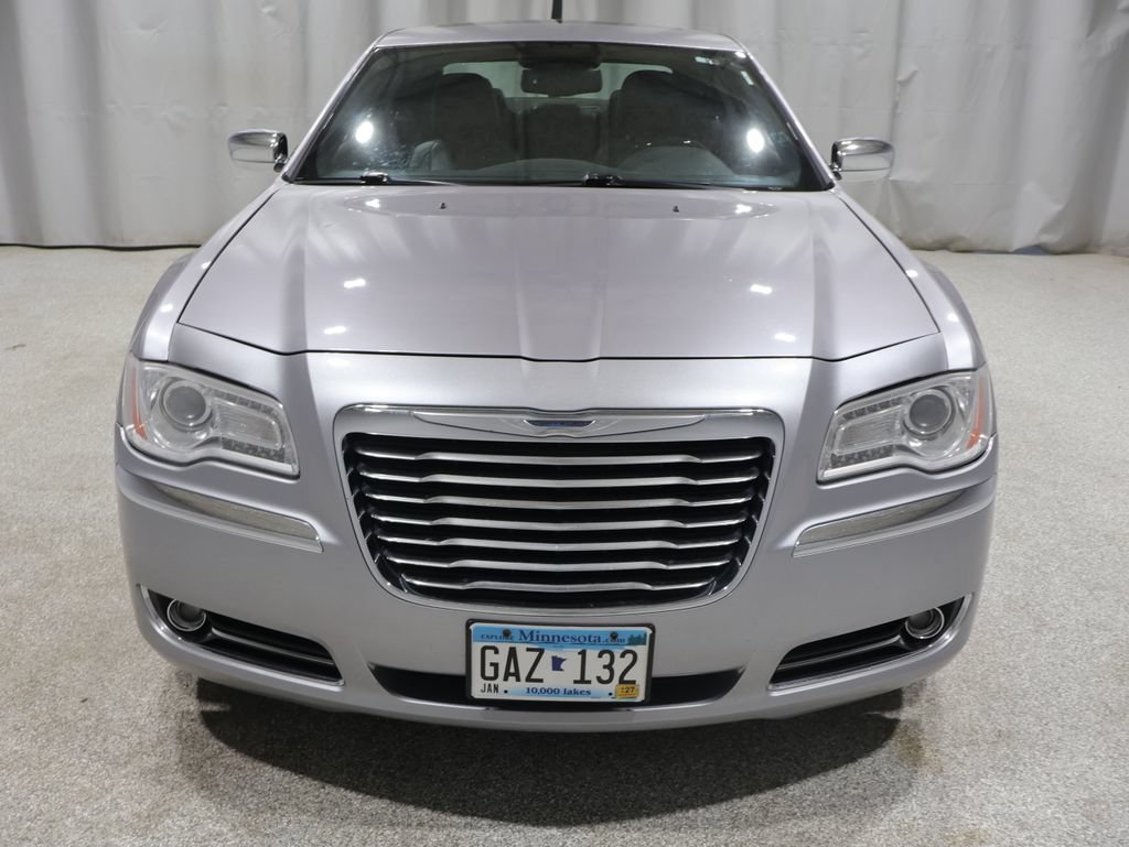 Used 2013 Chrysler 300 C AWD/4WD image 9