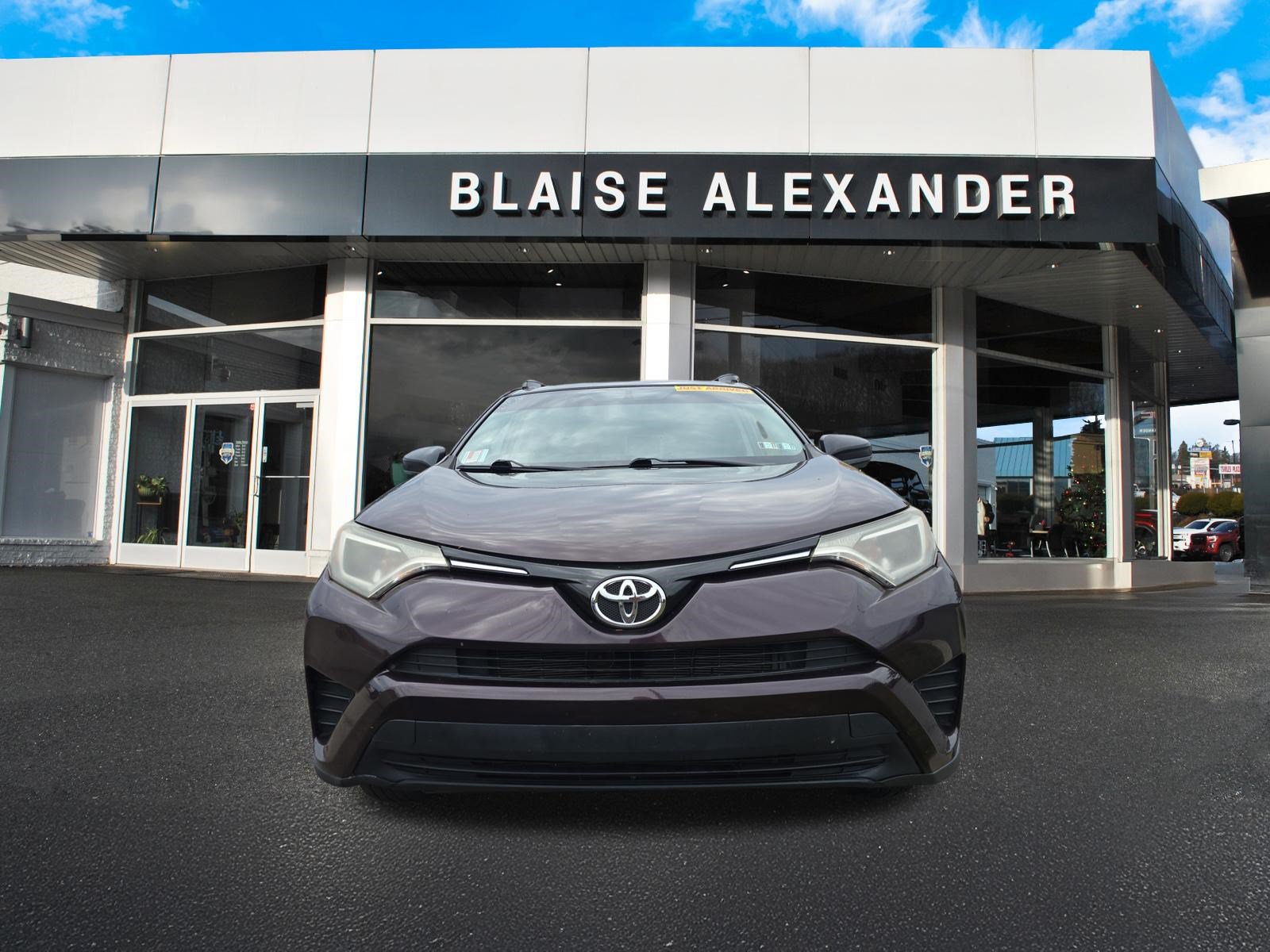 Used 2016 Toyota RAV4 LE AWD/4WD image 9
