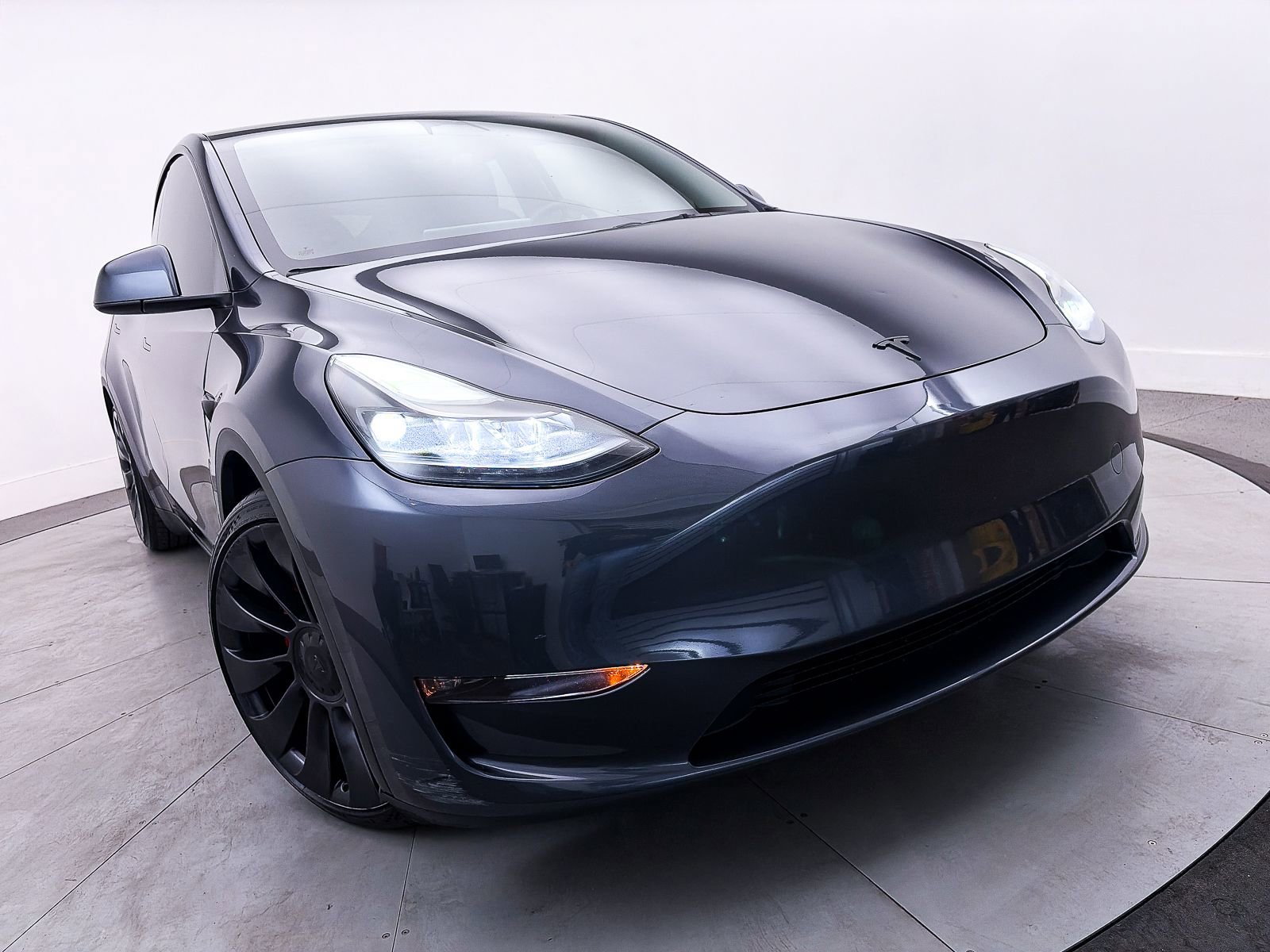 Used 2023 Tesla Model Y Performance image 6