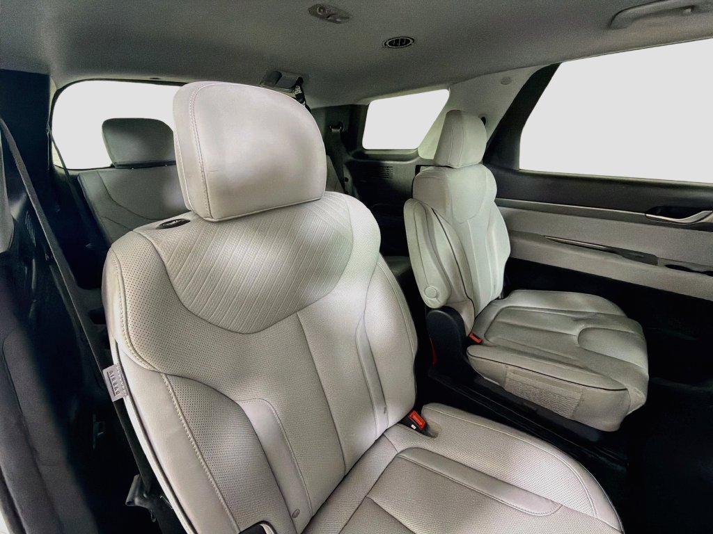 Used 2024 Hyundai Palisade SEL FWD image 31