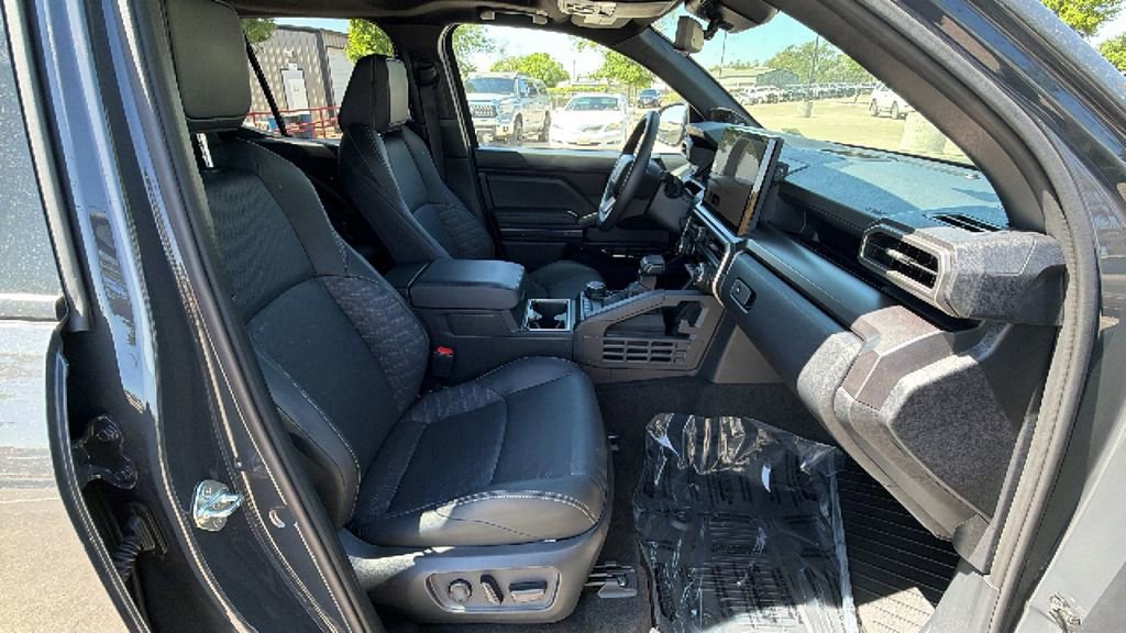 Certified 2025 Toyota 4Runner TRD Off-Road Premium w/ Tow Technology Package image 39