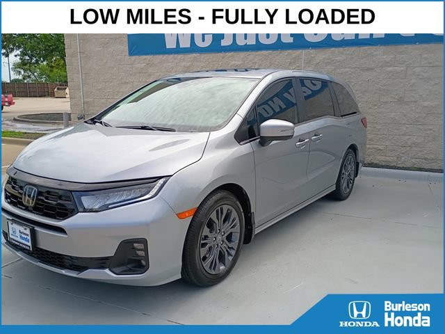 Used 2025 Honda Odyssey Touring image 11