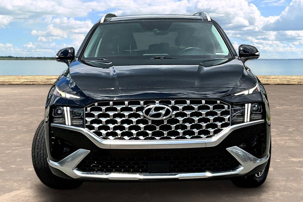 Used 2022 Hyundai Santa Fe Limited FWD image 2