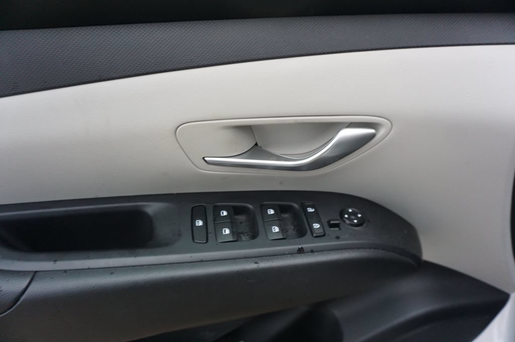 Used 2024 Hyundai Tucson SEL FWD image 4