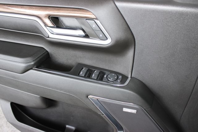 Used 2024 Chevrolet Silverado 1500 RST w/ Redline Edition AWD/4WD image 18