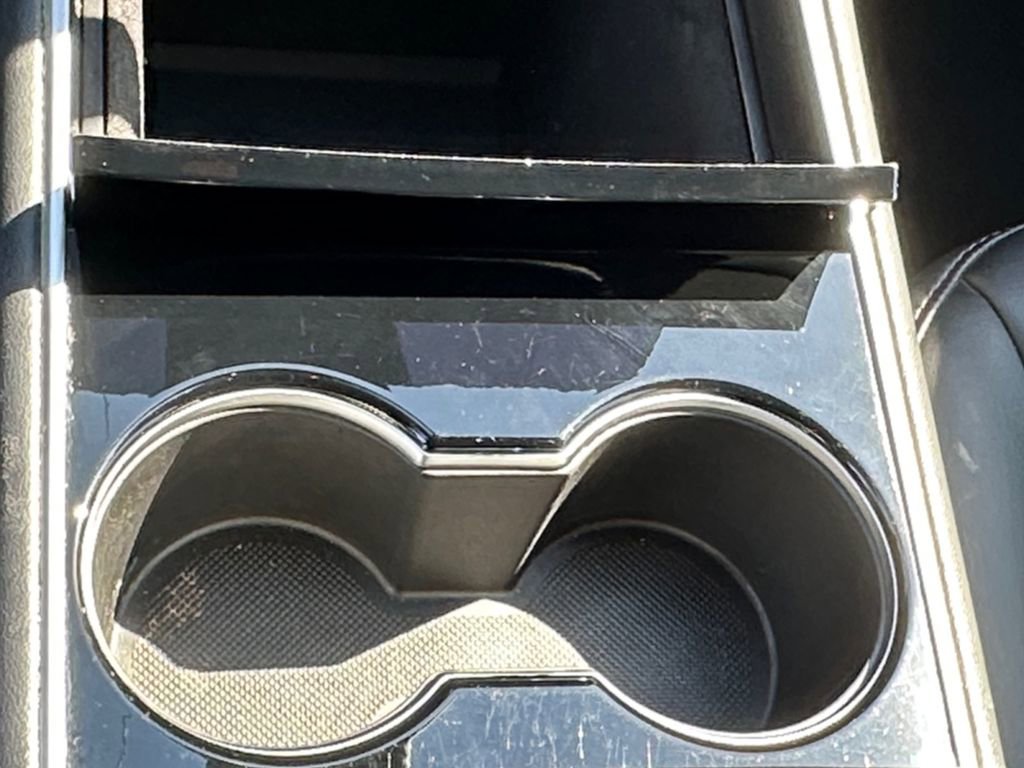 Used 2021 Tesla Model Y Long Range image 29