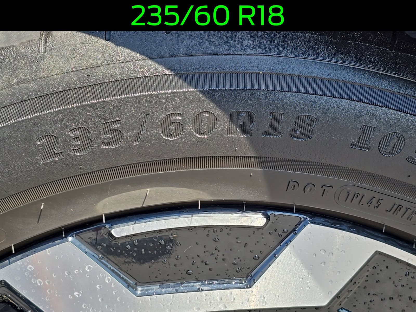 Used 2024 Hyundai Santa Fe SE AWD/4WD image 41