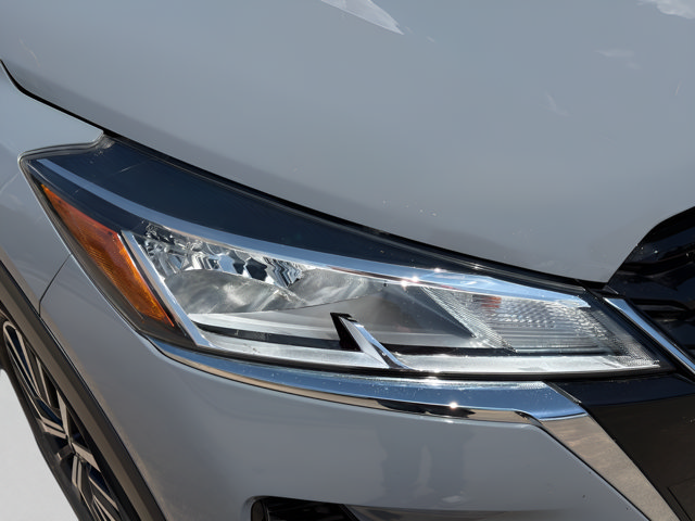 Certified 2024 Nissan Kicks SV FWD image 9
