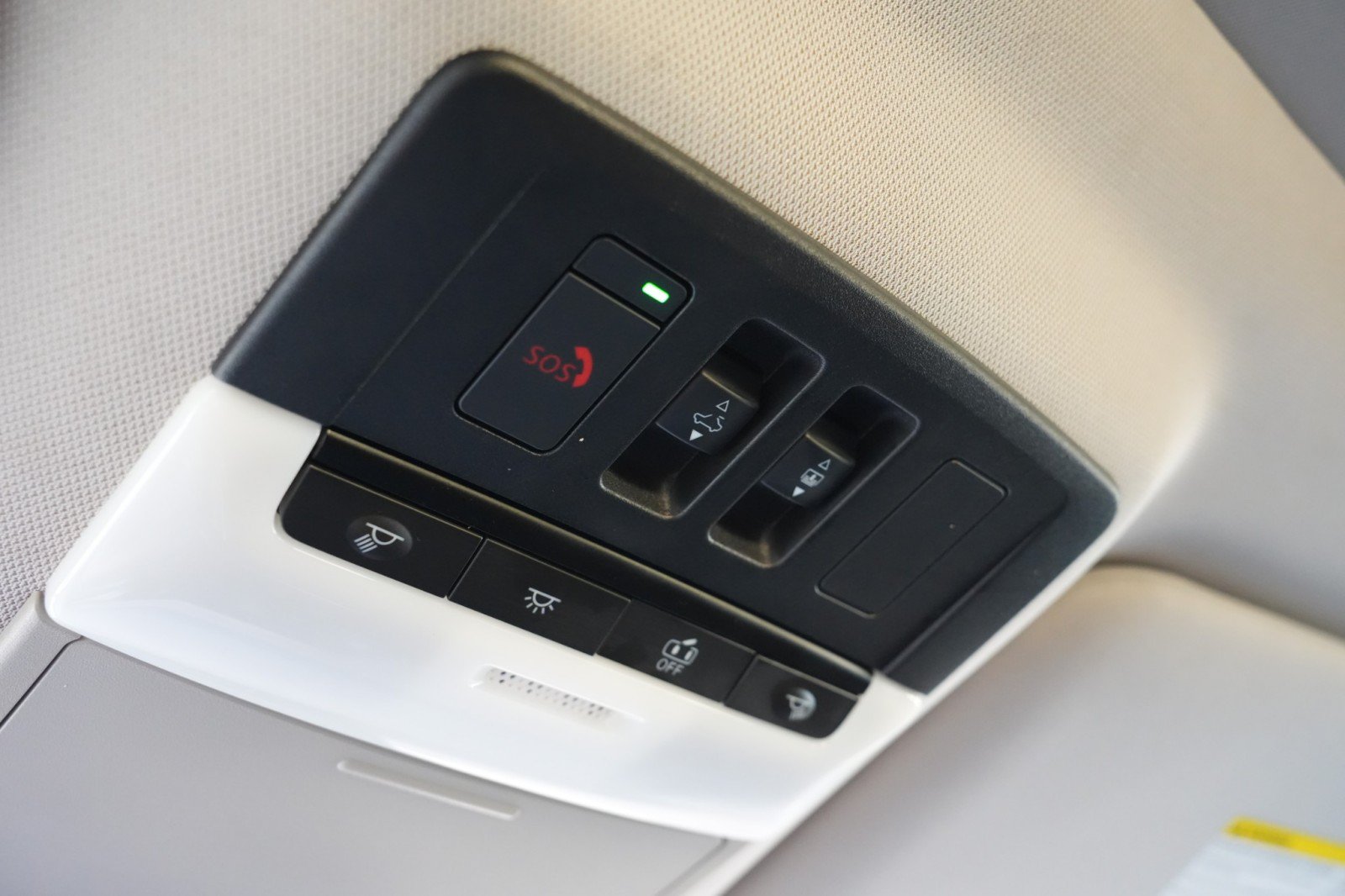 Used 2023 Nissan Pathfinder SL w/ SL Premium Package FWD image 32