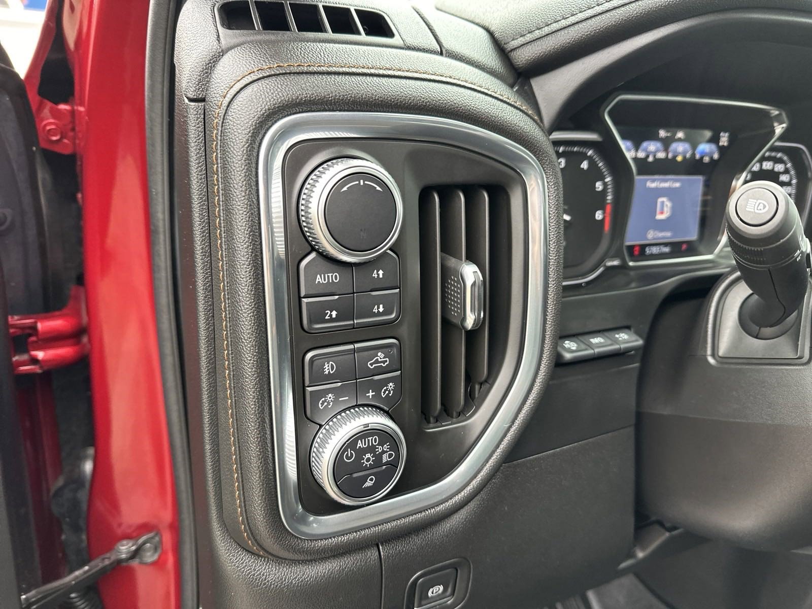 Used 2019 GMC Sierra 1500 AT4 w/ AT4 Premium Package image 17