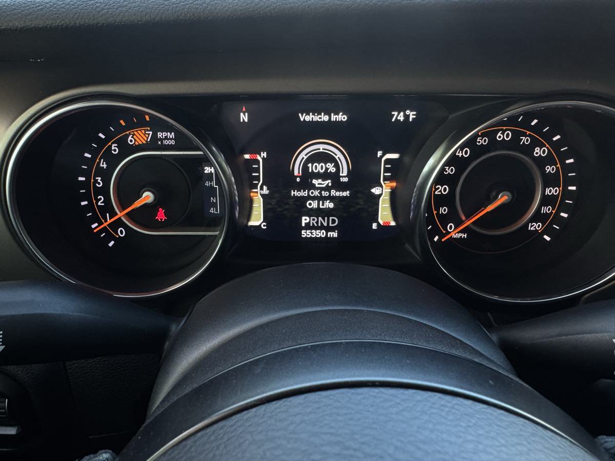 Used 2019 Jeep Wrangler Unlimited Sport S AWD/4WD image 30