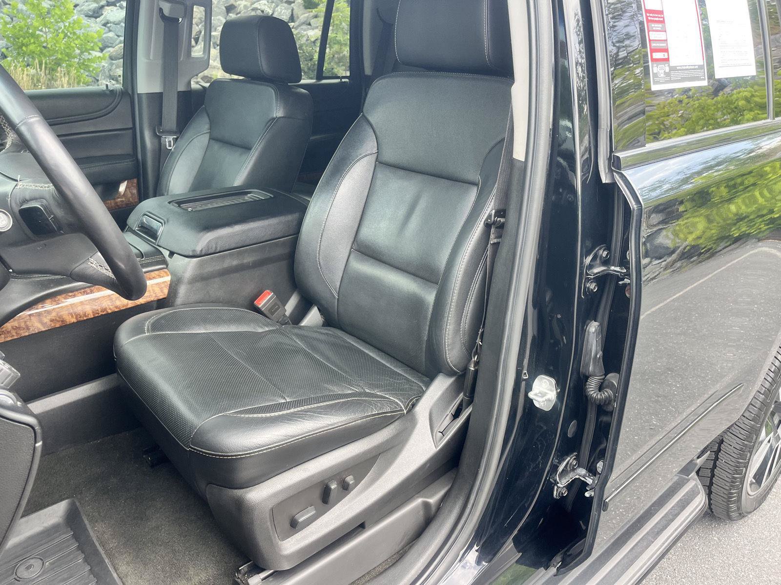 Used 2018 Chevrolet Tahoe Premier AWD/4WD image 22